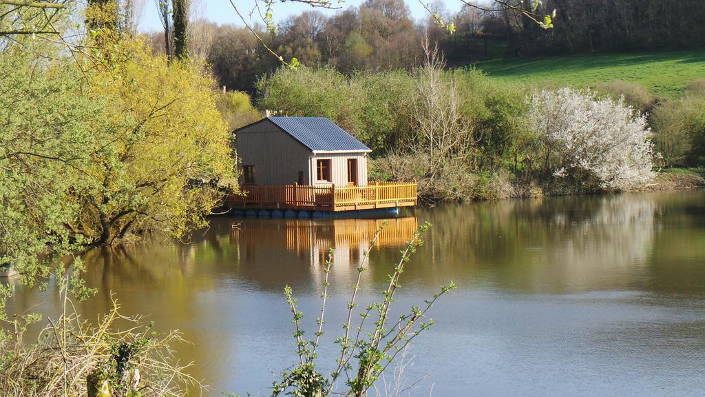 Cabanes Flottantes Et Gites Au Fil De L'Eau Colleville Exterior foto